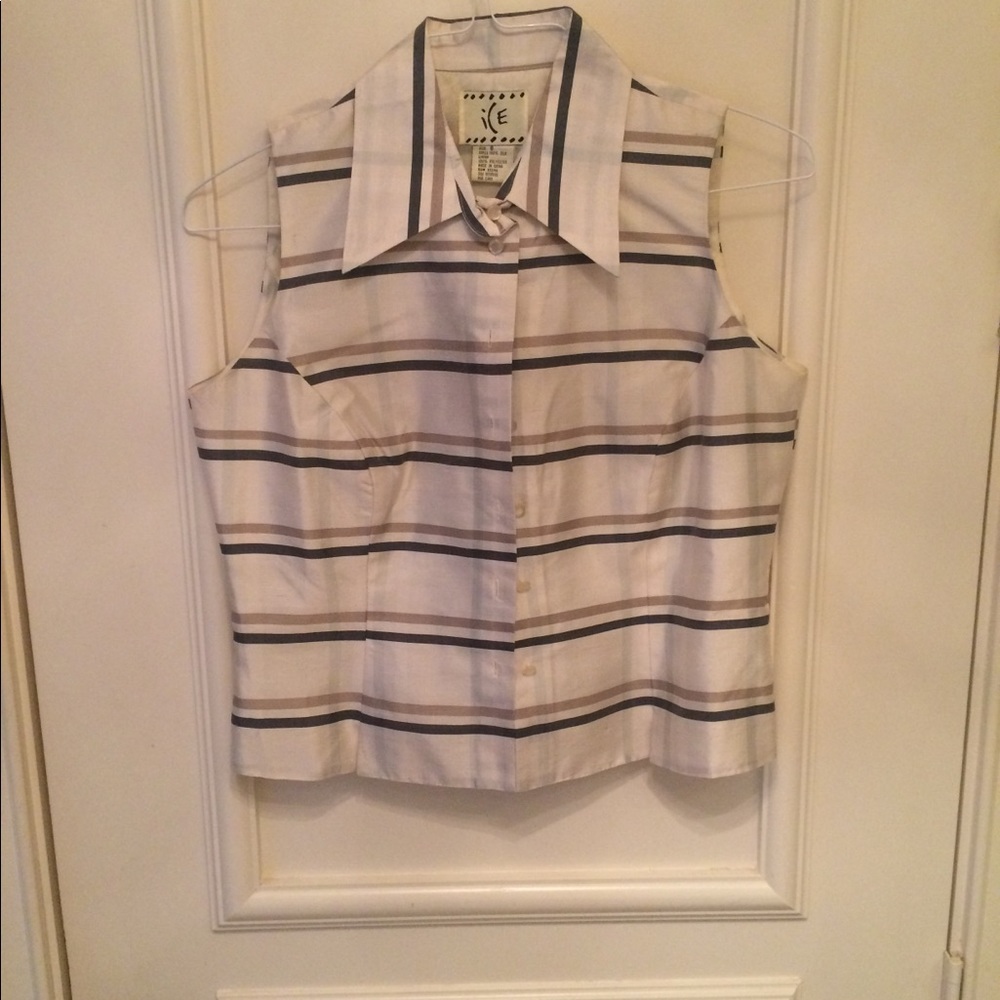 Ice White Stripped collared T- Top w/buttons Sz 8